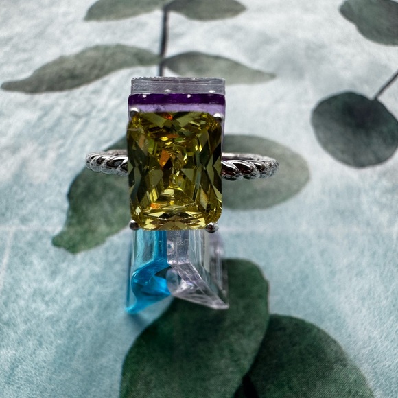 Elegant Multi-Stone Silver Rings Set - Picture 5 of 11